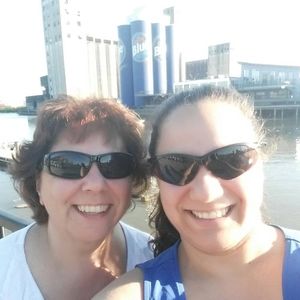 Meet your Posher, Debbie